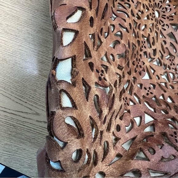 Isabella Fiore Italian leather carry all tote bag - Picture 10 of 15